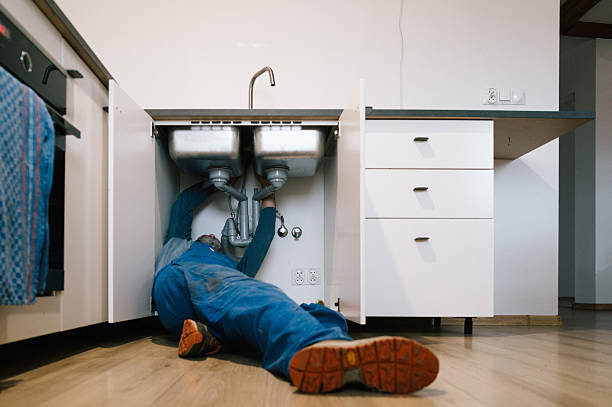 Professional Drain Cleaning technician working in Diamond Point, NY